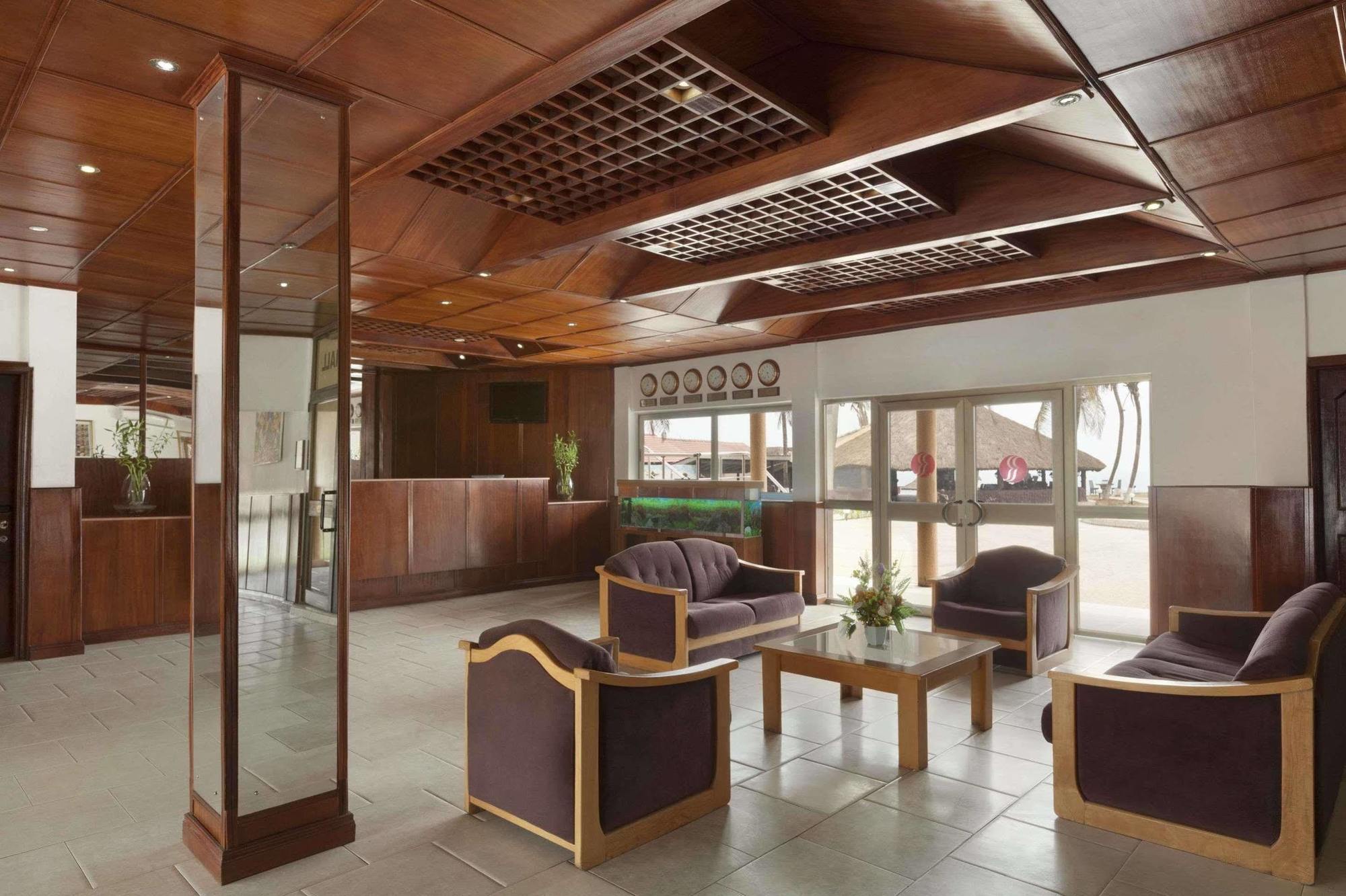 Ramada Resort Accra Eksteriør billede