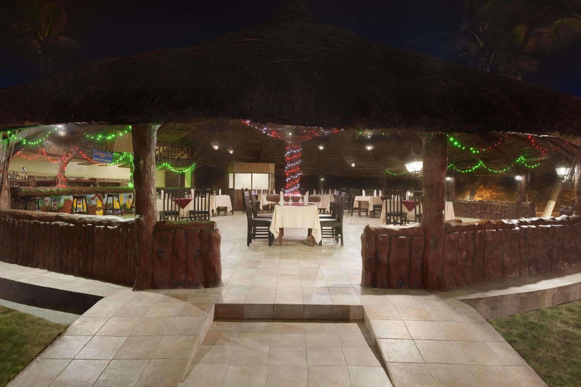 Ramada Resort Accra Eksteriør billede