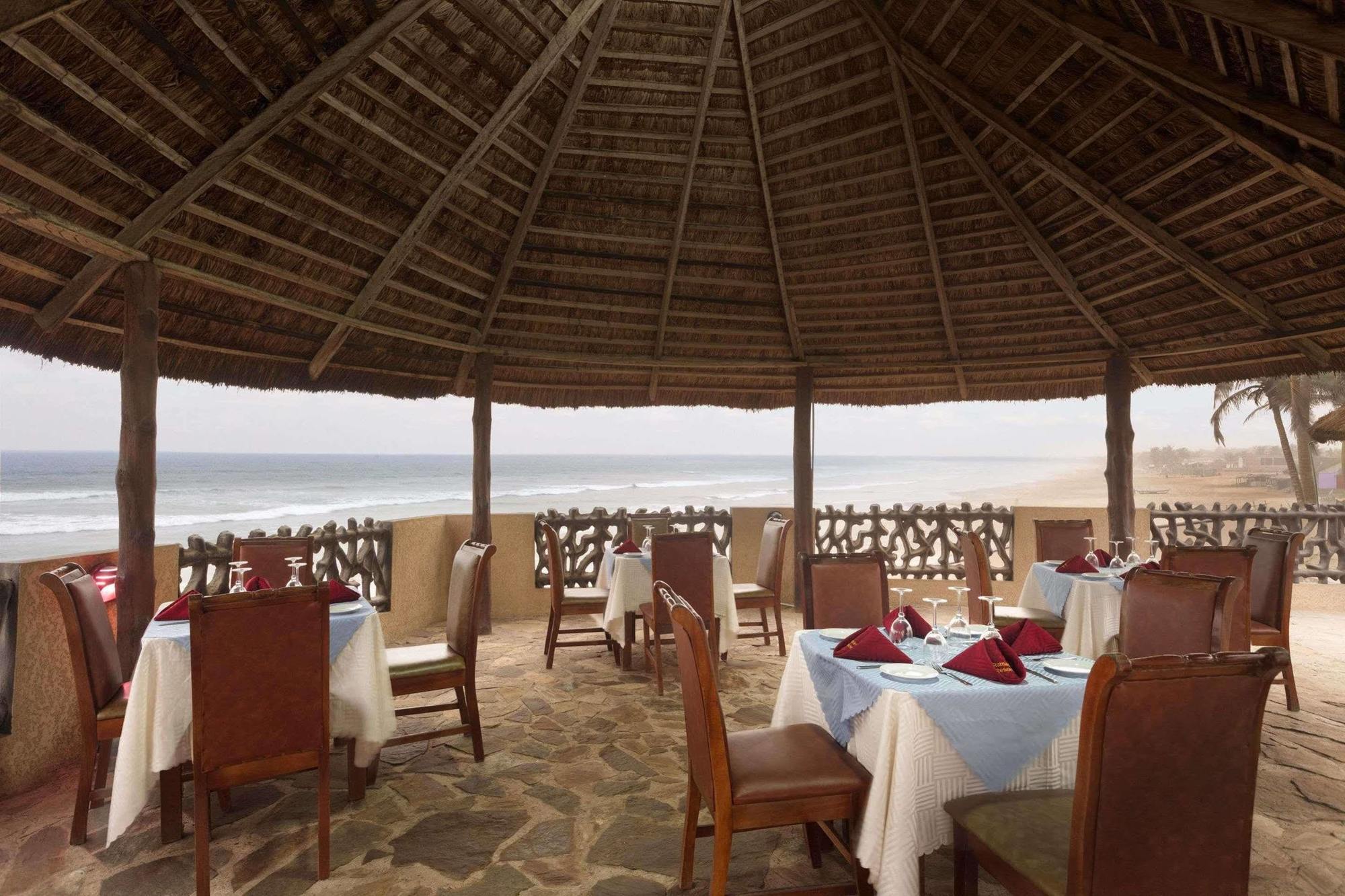 Ramada Resort Accra Eksteriør billede