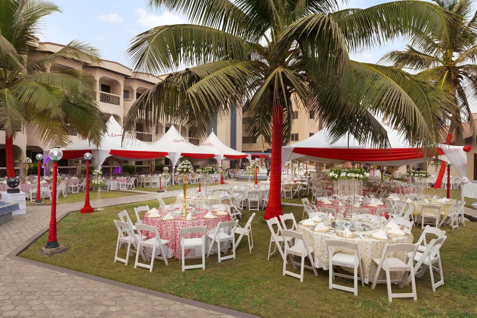 Ramada Resort Accra Eksteriør billede