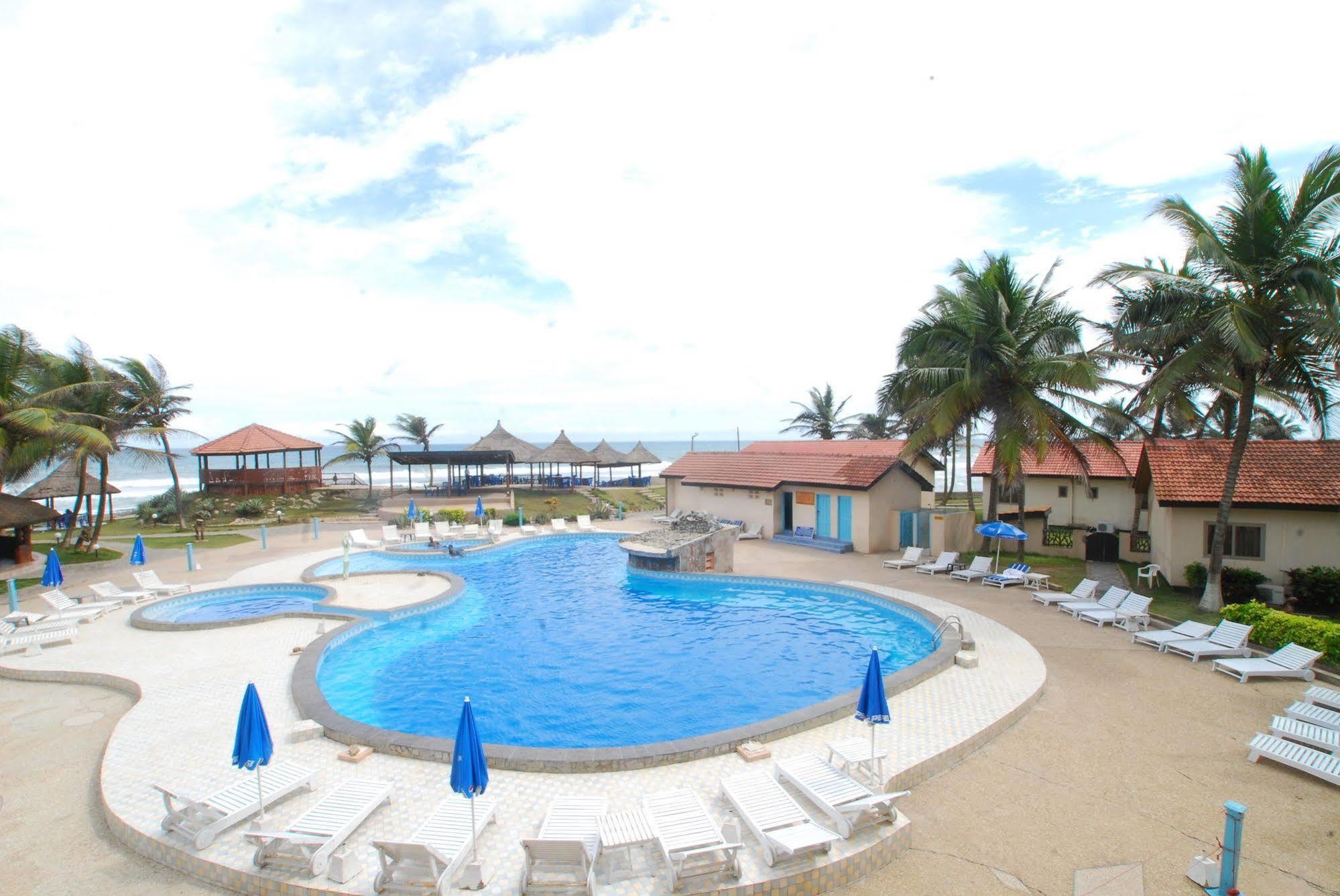 Ramada Resort Accra Eksteriør billede